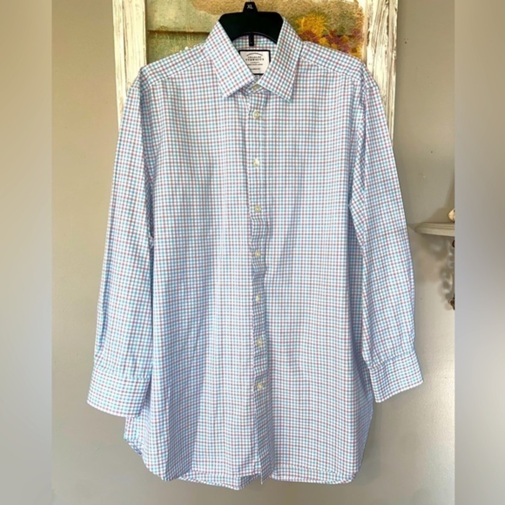 MINT  CHARLES TYRWHITT SHIRT 16 1/2" X 33” Classic Fit  Check Fresh Dry Cleaned